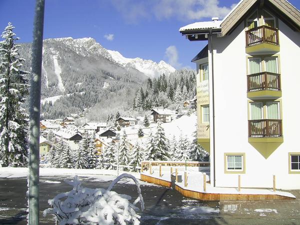 Hotel Fanes - www.hotelfanes.com - Tel: 3533528569