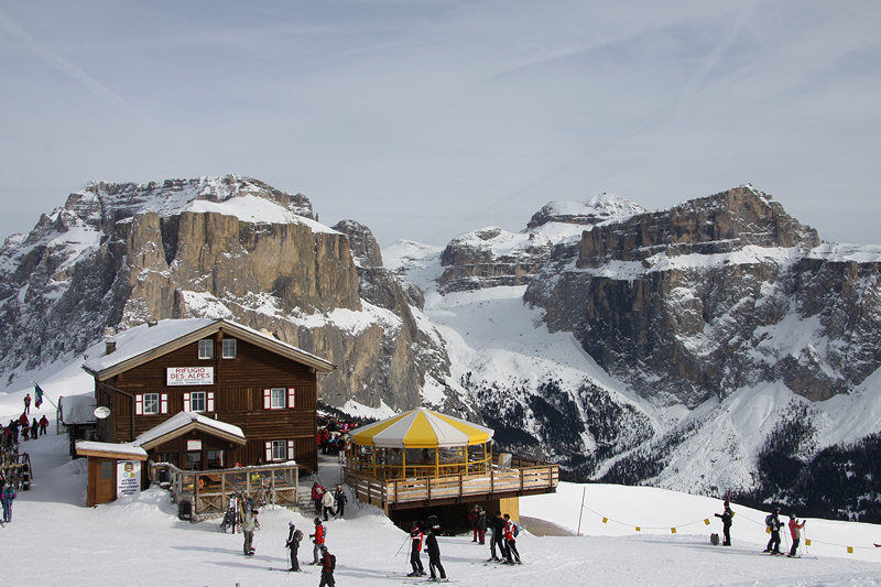 Rifugio Des Alpes - www.rifugiodesalpes.it - Tel: 0462601184